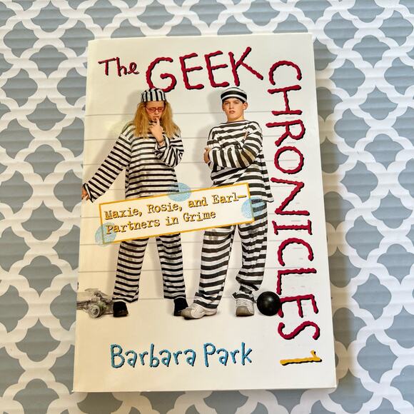 The Geek Chronicles 1: Maxie, Rosie & Earl Partners in Grime Paperback Book - Picture 1 of 5